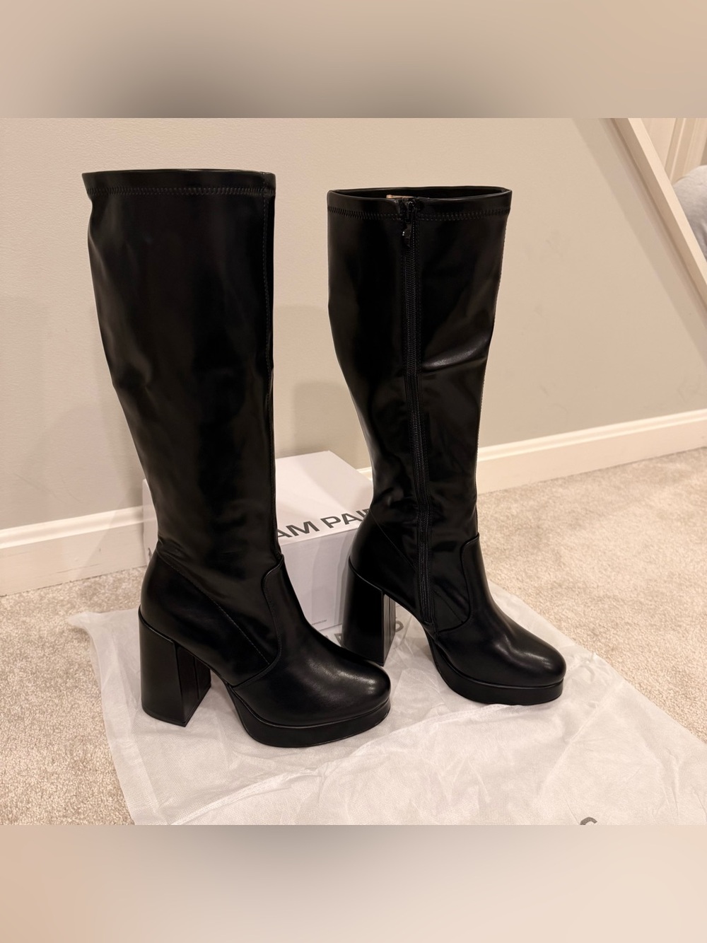 Black Platform Knee-High Leather Boots Women's size 9 Heel Chunky NEW in box